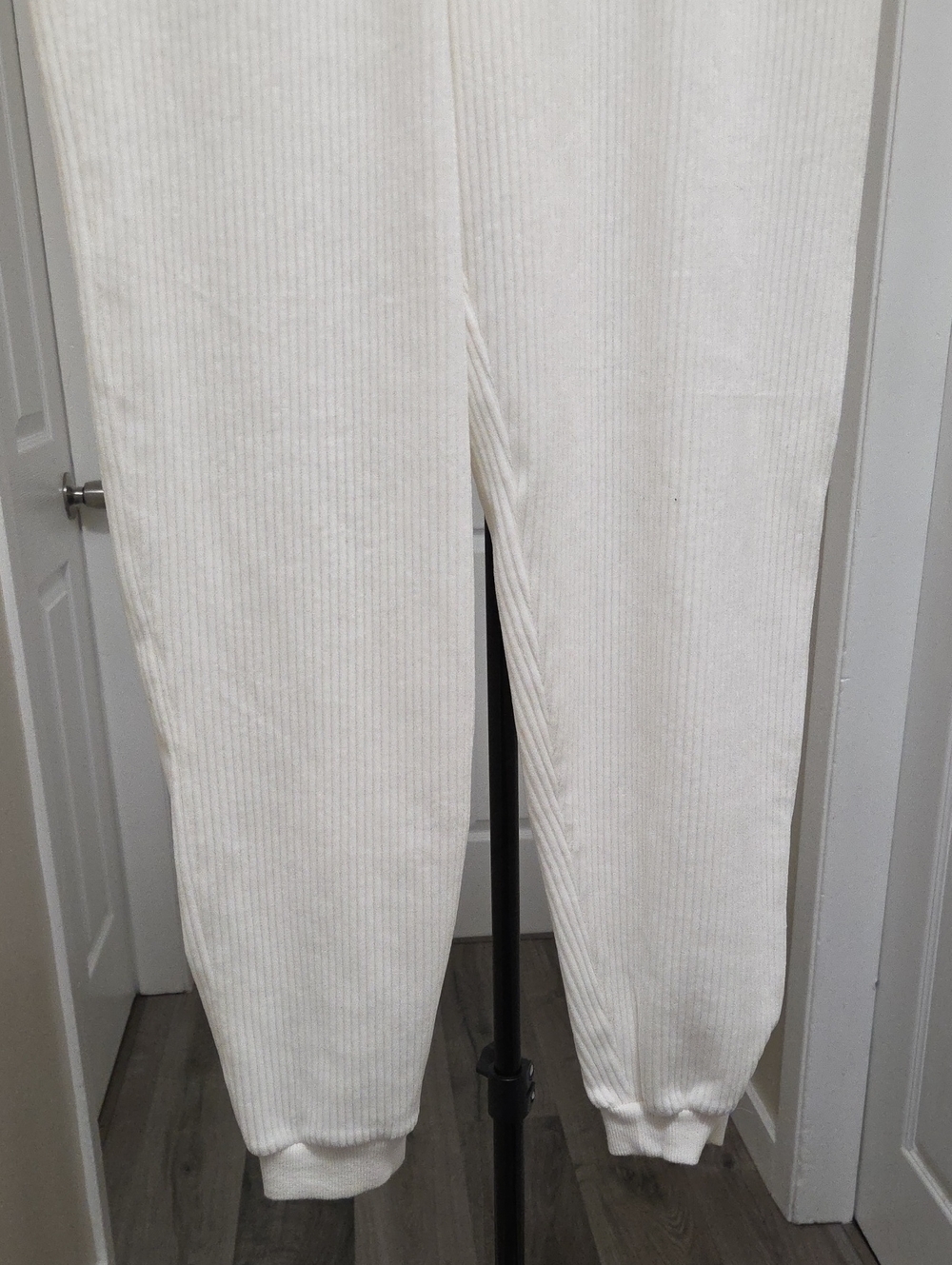 Mavi Cream Ribbed Jogger Sweatpants | Cozy Lounge Athleisure Elastic Waist Soft - Picture 4 of 7